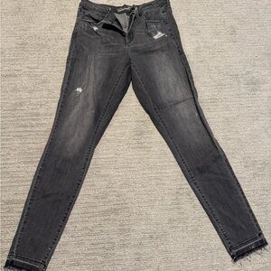 Women’s black wash high rise skinny jeans, size 10/30L